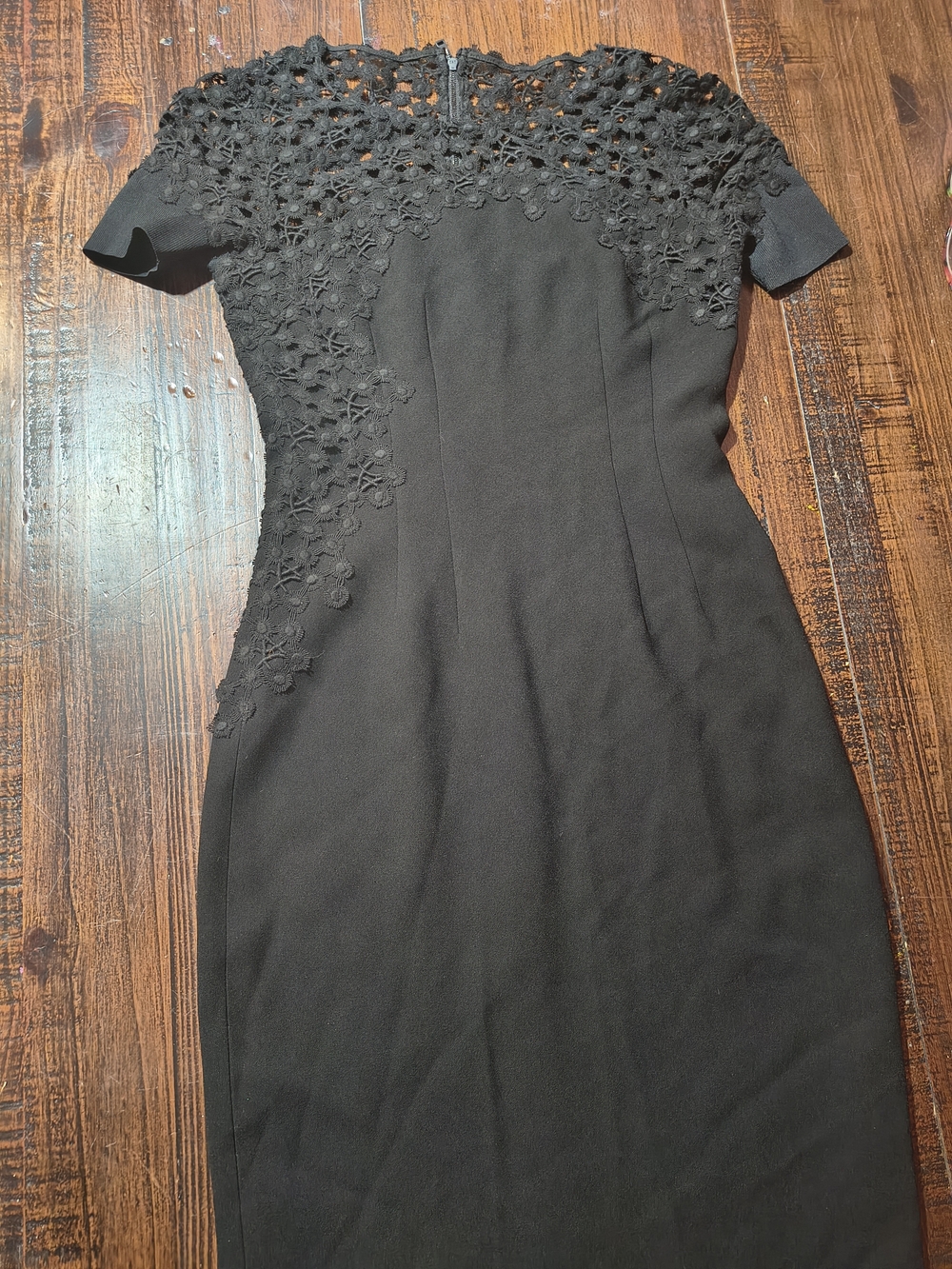Elie Tahari Black Laced-Yoke Midi Sheath Dress - Picture 13 of 16